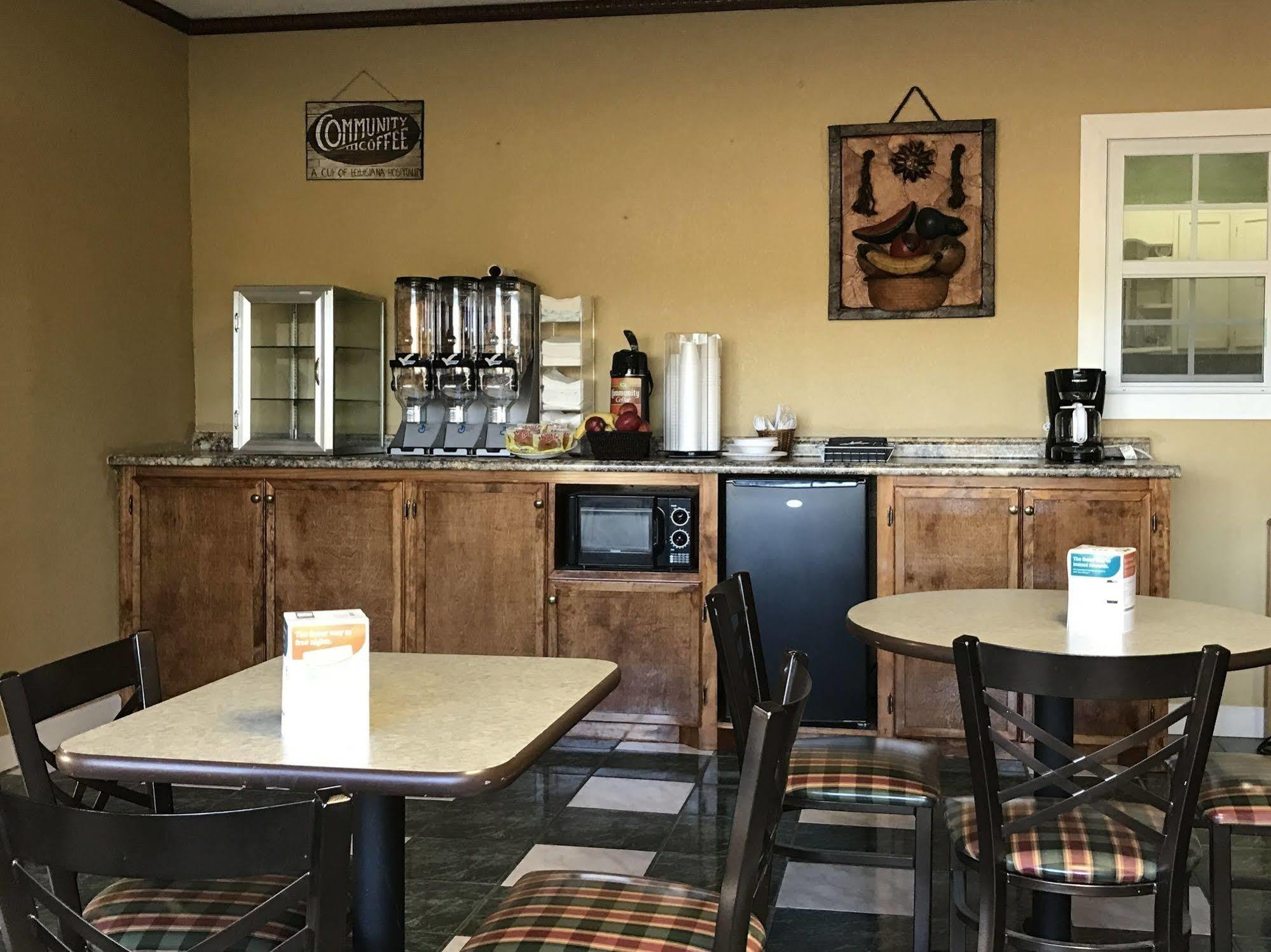 Rodeway Inn Hazlehurst Exterior foto